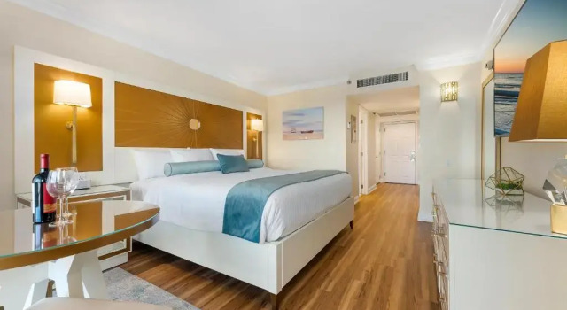 Номер Standard с видом на океан La Mer Beachfront Resort