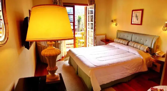 Двухместный номер Standard с балконом Europa Hotel
