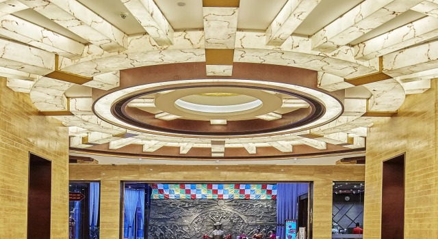 Sanroyal International Hotel, Buchen Sie Hotel Ngawa China