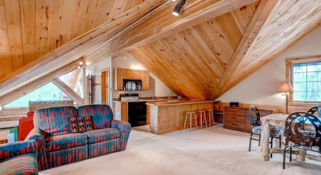 Epic Log Cabin in the Pines by RedAwning, Забронировать Отель Диллон Горнолыжный курорт Вейл