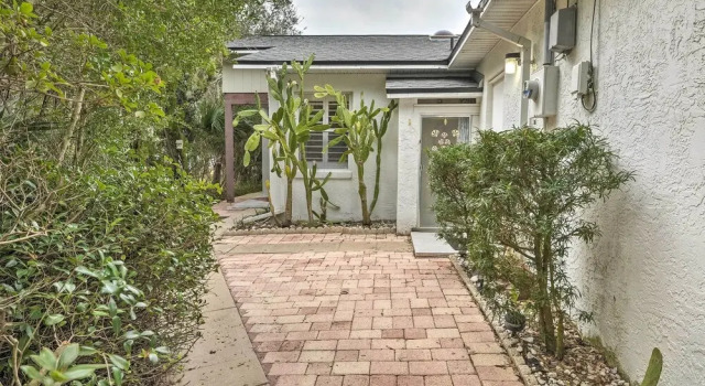 Pet-friendly Flagler Beach Home w/ Yard Near Beach, Book Feriehus Sommerhuse i Flagler Beach, Hytte
