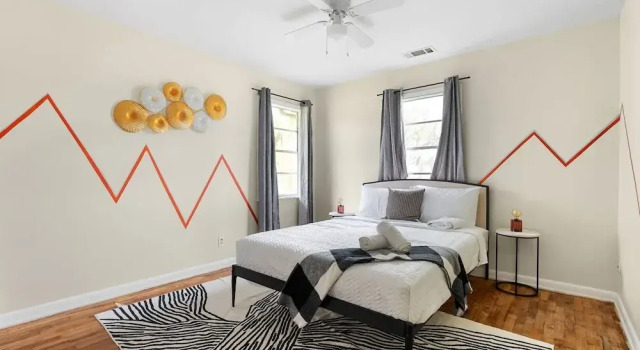 Comfortable 6BR 3BA Home w Large Yard, 预订 酒店 奥斯汀 Greater Austin