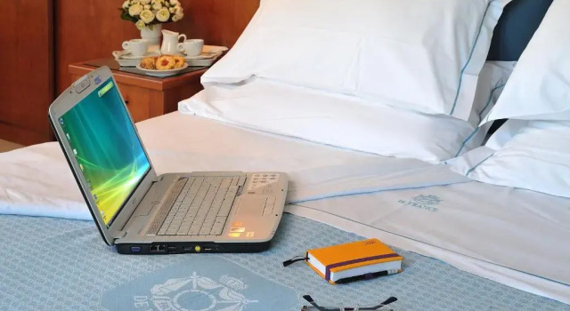 Трёхместный номер Standard с видом на море Hotel de France