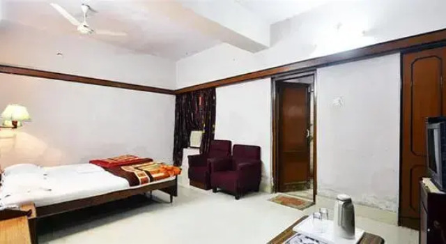 New International Hotel