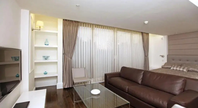 Pera Residence