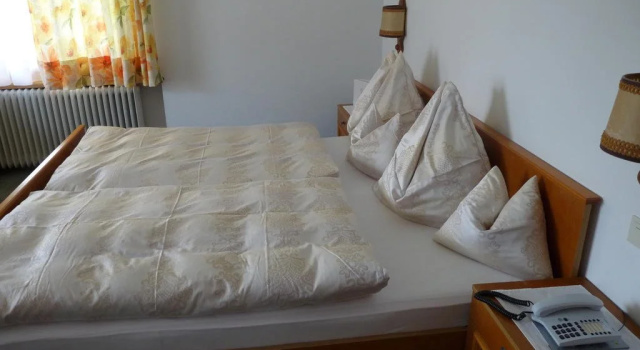 Pension Mallaun, Book Hotel Hotels in Vorarlberg with Parking, Parking