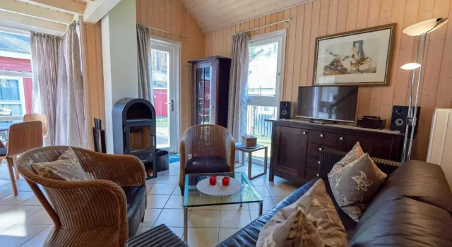 Коттедж с 2 комнатами Strandpark Baabe Haus 270
