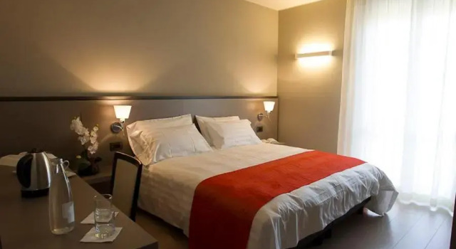 Номер Comfort Zara Rooms & Suites