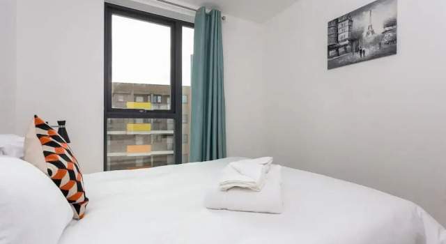 2 Bedroom Flat With Free Wifi, Varaa Huoneisto Asunnot kohteessa Merseyside, Huoneisto