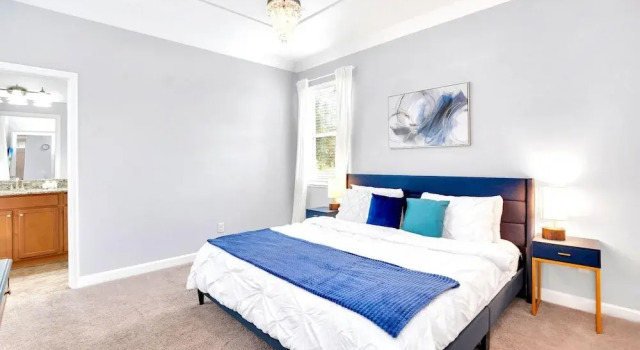 5BR Home w Netflix Private Pool - Near Disney