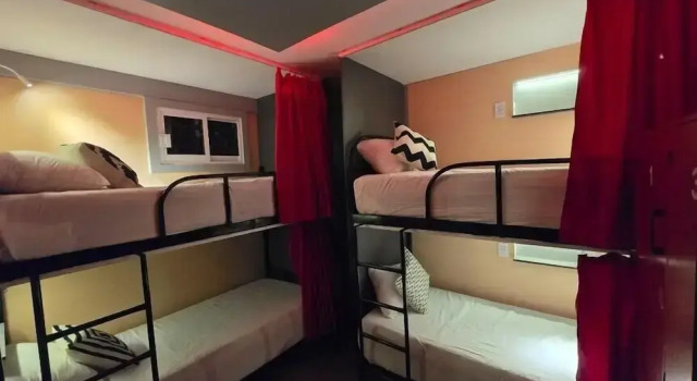 Кровать в общем номере Spartacus hostel boutique for men