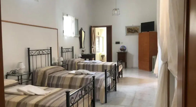B&B 43, Забронировать Отель «постель и завтрак» Отели в центре Санта-Мария-Капуа-Ветере, в центре