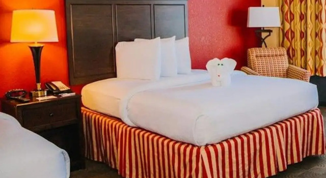 Четырёхместный номер Standard с балконом Pier House 60 Clearwater Beach Marina Hotel
