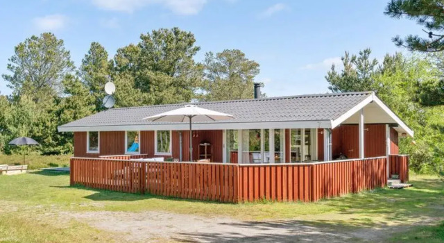 Holiday Home Hrefna - 350m from the sea by Interhome, Prenota Hotel Hotel a Læsø con parcheggio, Parcheggio