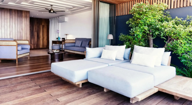 Blue Margouillat Seaview Hotel