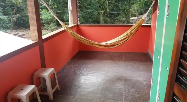 Кровать в общем номере Ilha Grande Hostel
