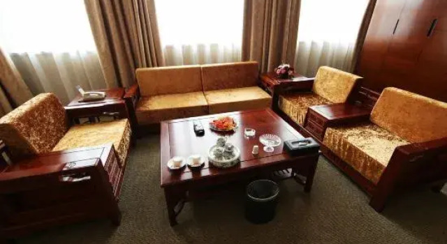Люкс Business Jinan Xinfu Xiangyun Hotel