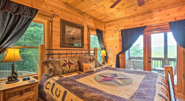 Luxe Blue Ridge Cabin Chasing Dreams w/ Hot Tub, Prenota Casa vacanze Blue Ridge Georgia