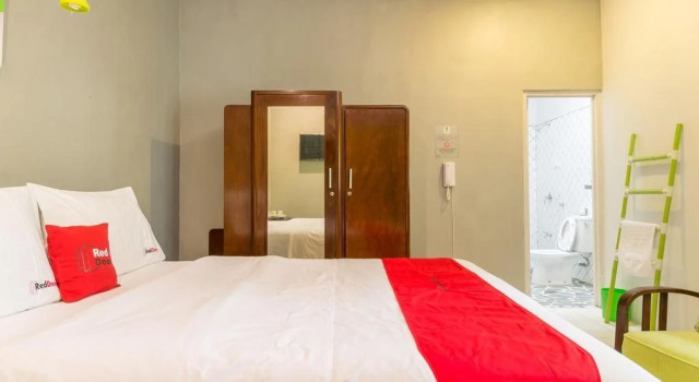 Jeng Tini Guest House