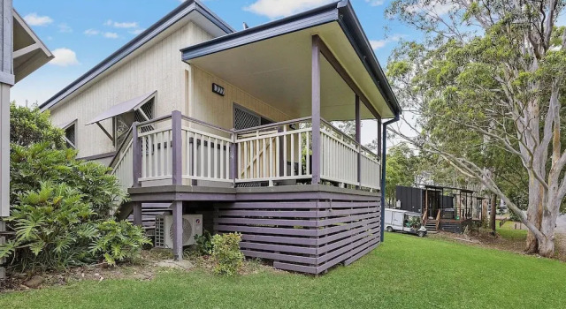 Номер Premium с балконом Reflections Moonee Beach - Holiday Park