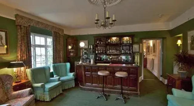 The Crown Hotel