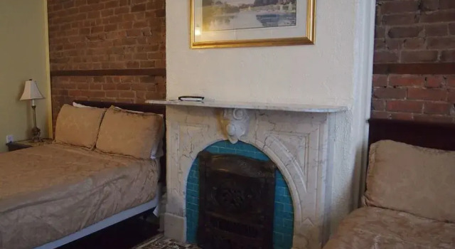 Maison Brunet, Забронировать Отель Отели Монреаля с завтраком, рядом с Станция метро Place des Arts, Завтраки