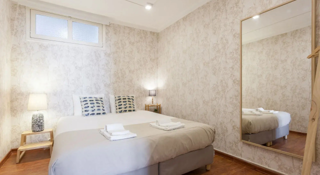 Liberty Duplex I By Lu Holiday