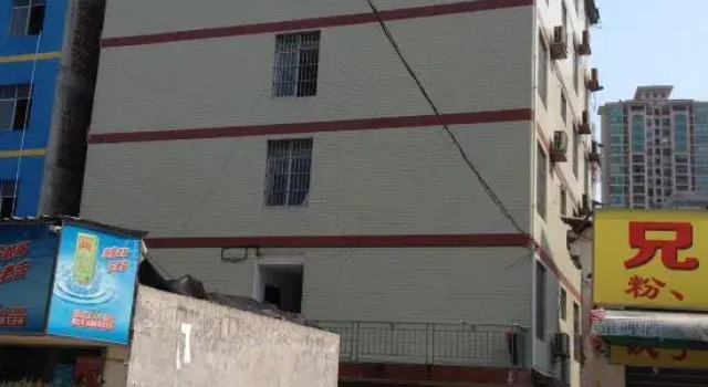Nanning Shengjin Hotel, Rezerwuj Hotel Hotele w Nanning z parkingiem, Parking