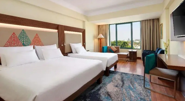 Superior Kahden hengen Perhe huone parvekkeella Novotel Solo