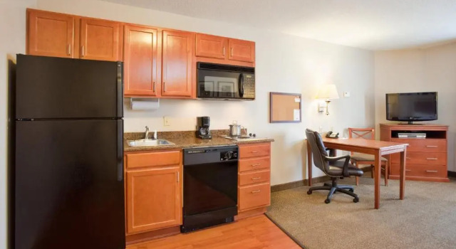 Двухместный люкс Candlewood Suites Rockford by IHG