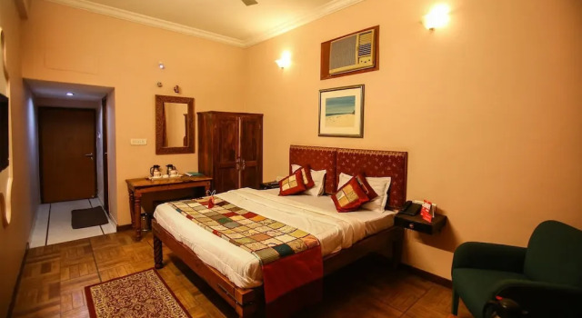 Номер Deluxe с красивым видом из окна Townhouse Raika Bagh Palace