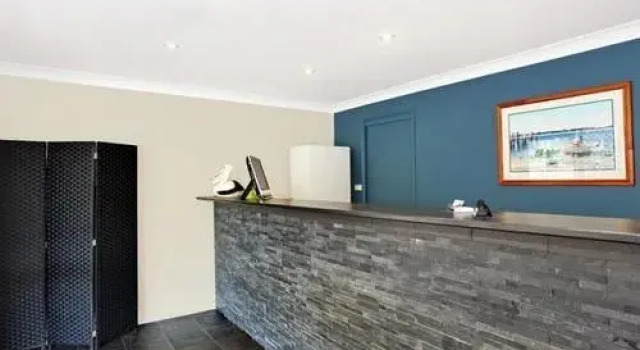 Comfort Inn Lake Macquarie, Забронировать Отель Маркс-Поинт Лейк-Маккуори, рядом с Пристань для яхт в Маркс-Пойнт