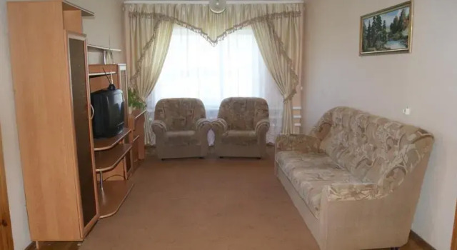 Usadba Semyi Sokol, Prenota Hotel Chemal 