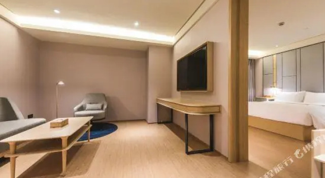 Люкс Superior Ji Hotel Urumqi Convention And Exhibition Center