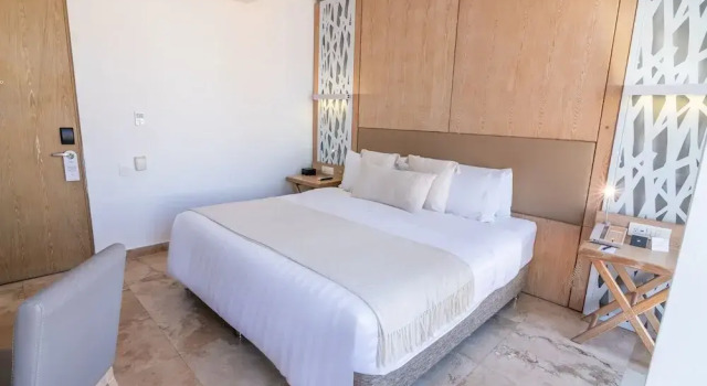 Номер Luxury GHL Arsenal Hotel