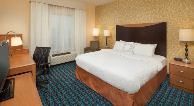 Двухместный люкс Fairfield Inn and Suites Cleveland