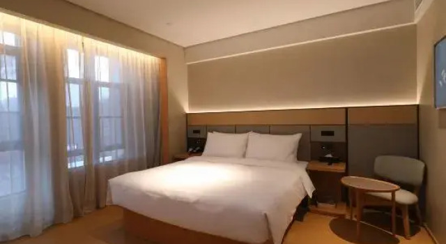 Люкс JI Hotel (Jingjiang Bus Station)