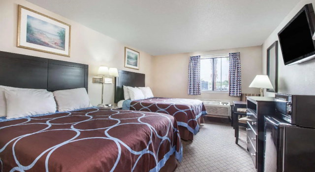 Standard Vierer Zimmer Super 8 by Wyndham Cleveland TX