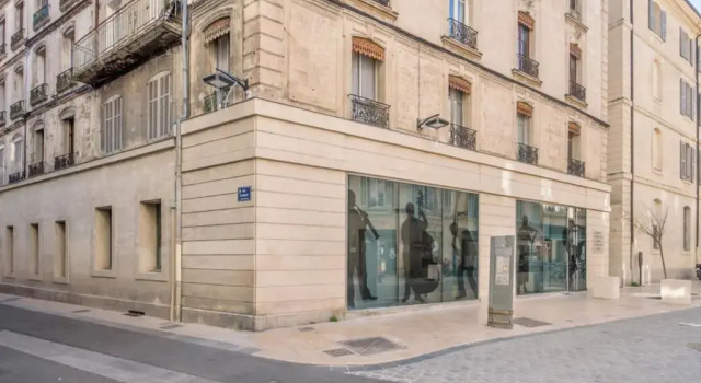 Large and bright studio with AC at the heart of Avignon - Welkeys, Забронировать Отель Авиньон ViaRhona