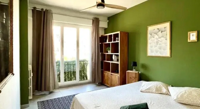 2 Bedrooms - Sea View Apartment, Забронировать Апартаменты/квартира Отели Ниццы с бассейном, рядом с Пляж Фаброн, Бассейн