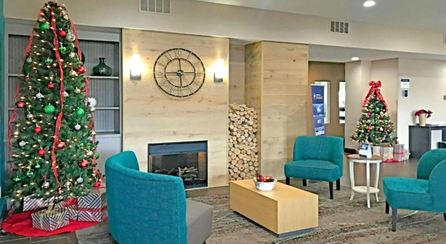 Comfort Inn & Suites O'Fallon - St. Louis Area, 予約 ホテル O'Fallon イリノイ州