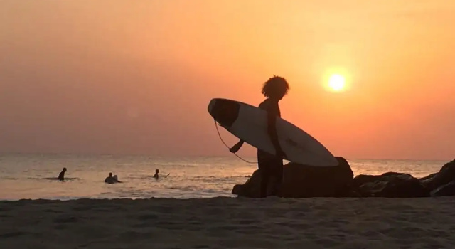 Surf Paradise, Buchen Sie Hotel Pottuvil Bezirk Ampara