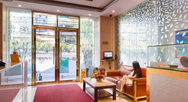 Kaiserdom Hotel Guangzhou Hainan, Забронировать Отель Ли-Ван Гуанчжоу, рядом с Пешеходная улица Шансяцзю
