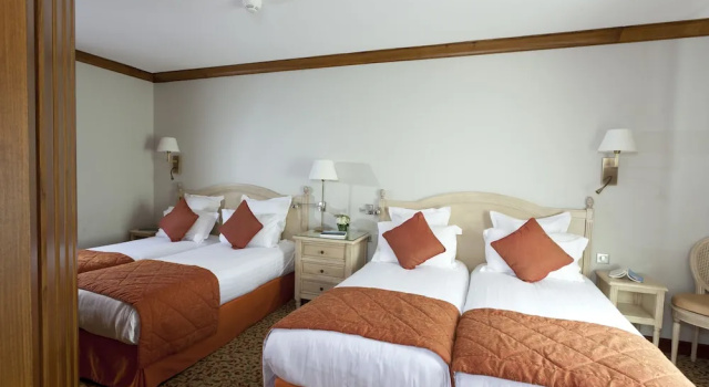 Трёхместный номер Standard Auberge Saint Pierre
