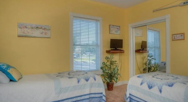 Magnolia Pointe 101 4811 3 Br condo by RedAwning