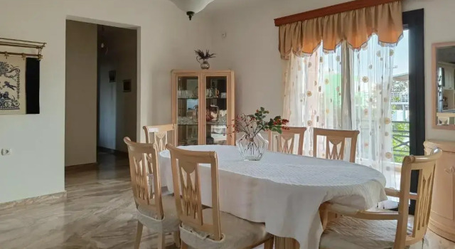 Вилла Spacious House in a Quiet Neighbourhood