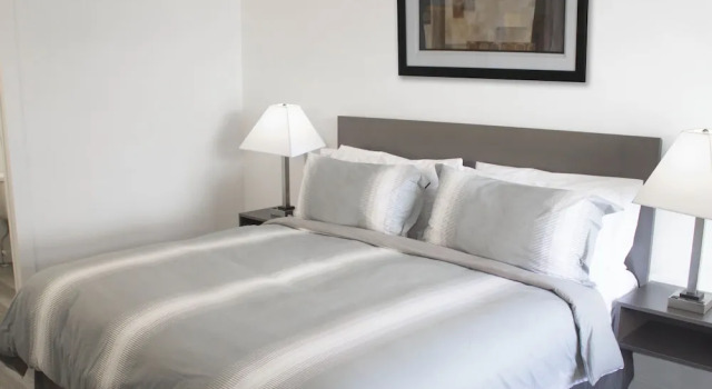Bowmanville Marina Inn & Suites