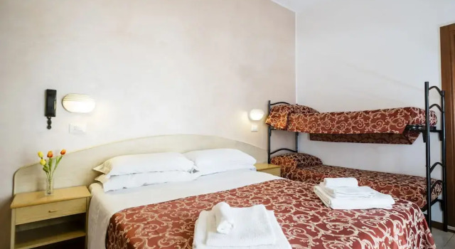 Трёхместный номер Standard с балконом Hotel Belmar