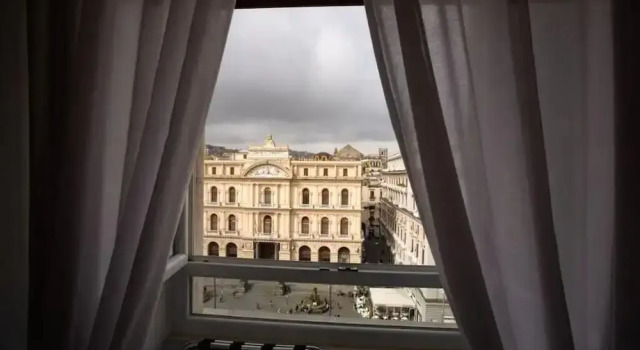 Suite Napoletana, Забронировать Отель «постель и завтрак» Отели Неаполя с завтраком, рядом с Кафедральный собор Неаполя, Завтраки