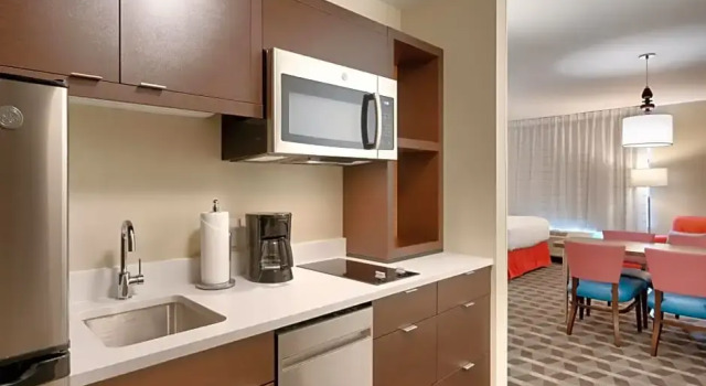 Четырёхместная студия с видом на город TownePlace Suites by Marriott Salt Lake City Draper